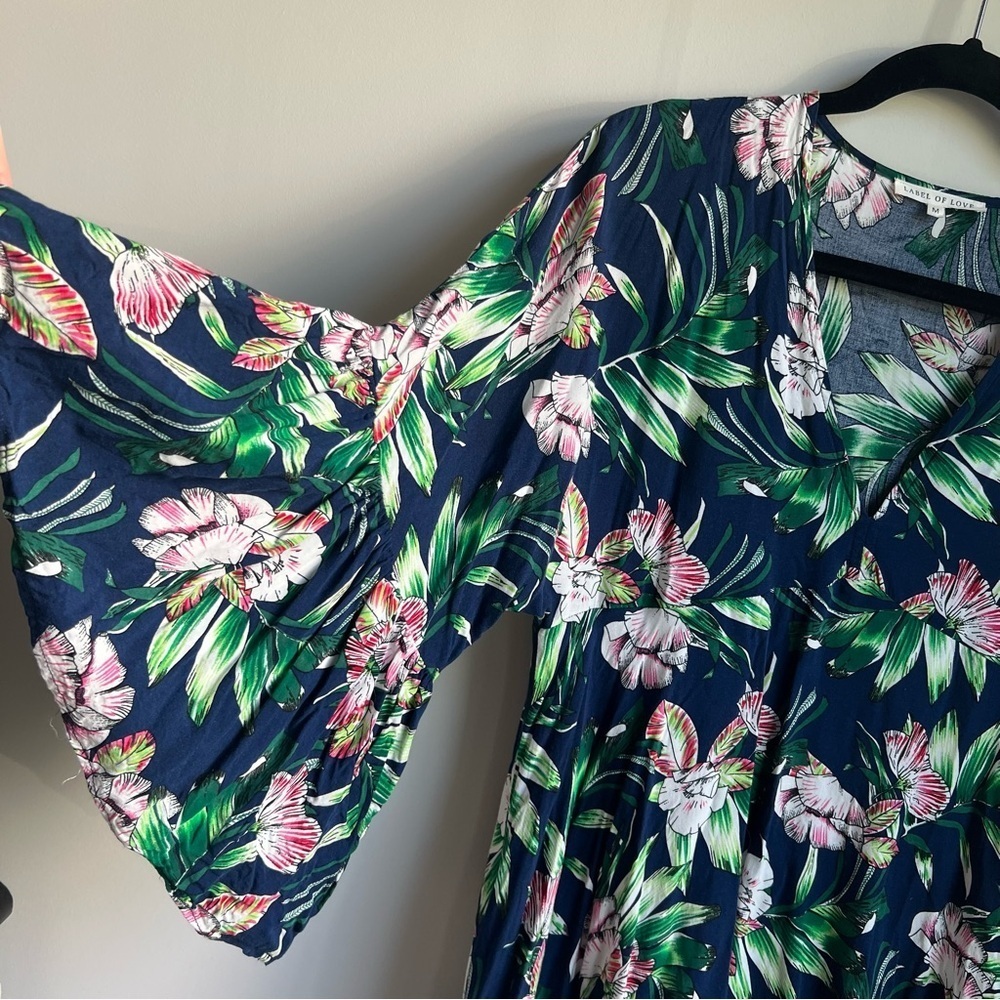 Label of Love Floral Green and Pink Women's Top - Medium - Picture 9 of 15